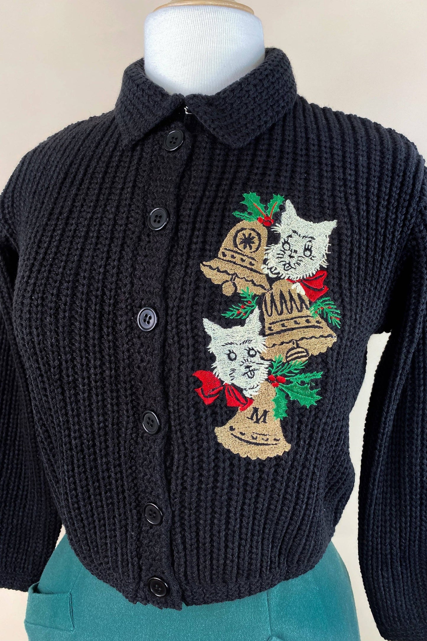 Scotties Xmas Cropped Sweater in Black