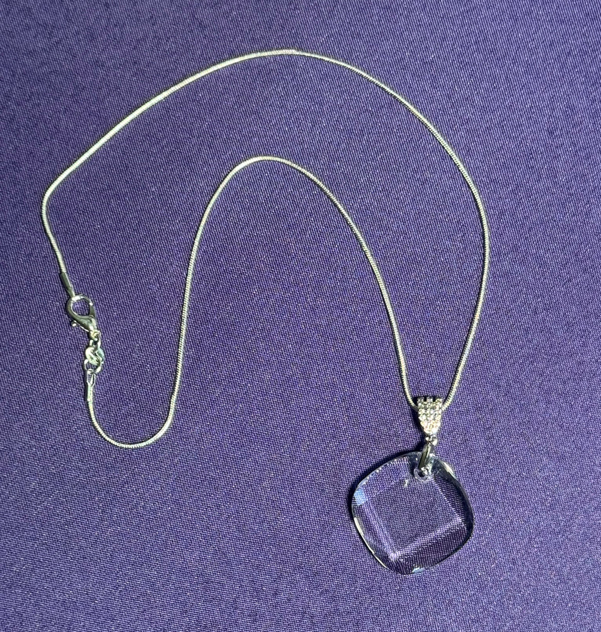 Swarovski(r) Crystal Metro Pendant