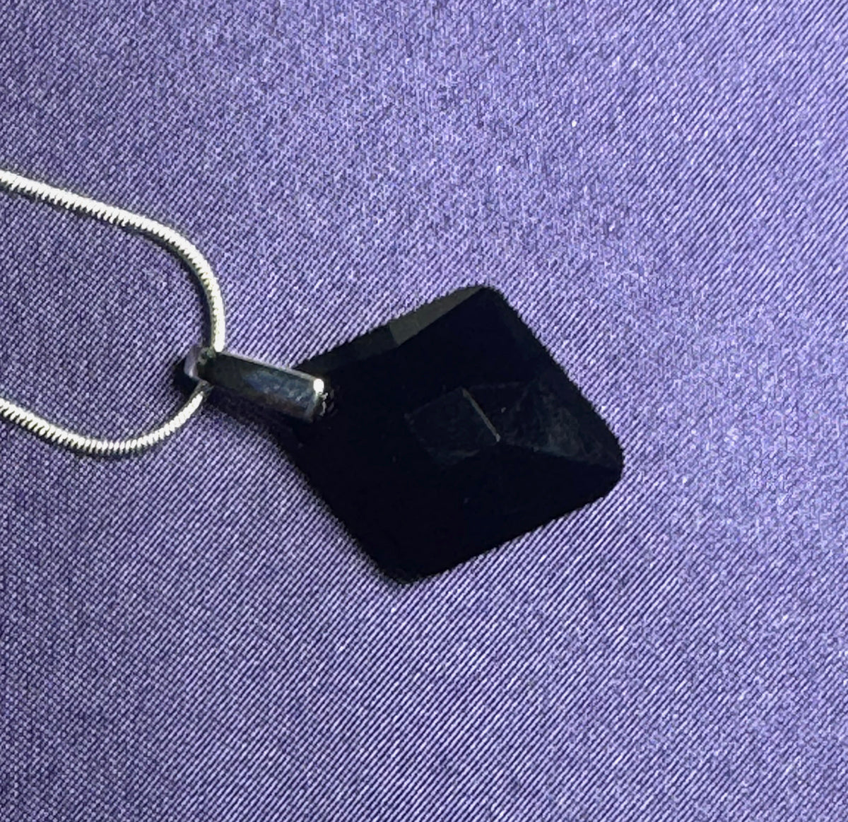 Swarovski(r) Jet Radiolarian